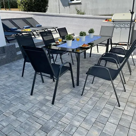 Family House Sea Mare Ii Villa *