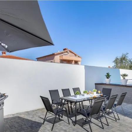 Family House Sea Mare Ii Villa *